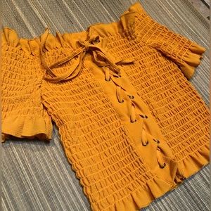 off the shoulder crop top🌞